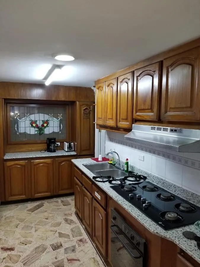 Amazing 3Br Penthouse, Full Kitchen, Pool, Bar, Dedicated Workspace Cartagena